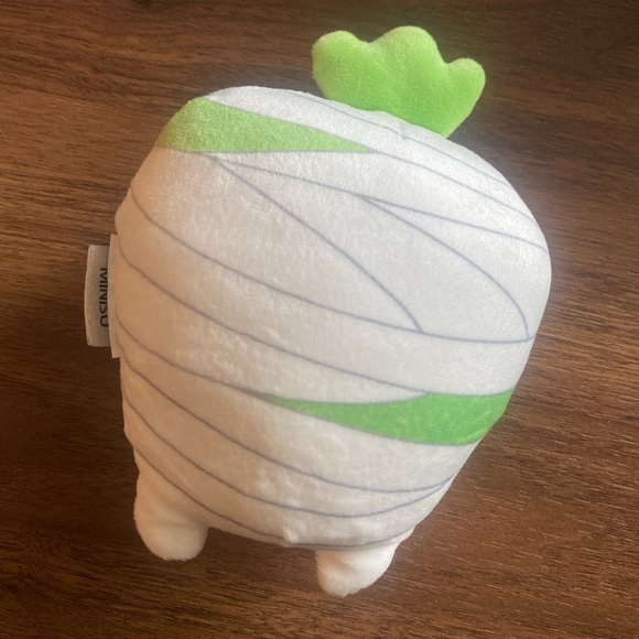 Mummy Miniso Plushie - Picture 2 of 2